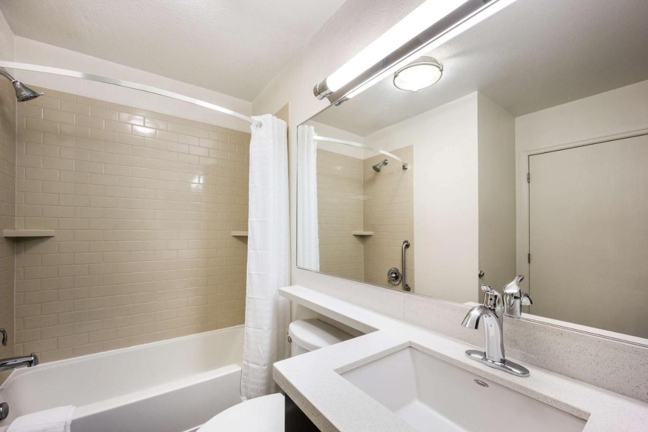 Sonesta Simply Suites Phoenix Glendale Extérieur photo